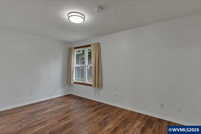 2095 Popcorn Ct NW, Salem, OR 97304