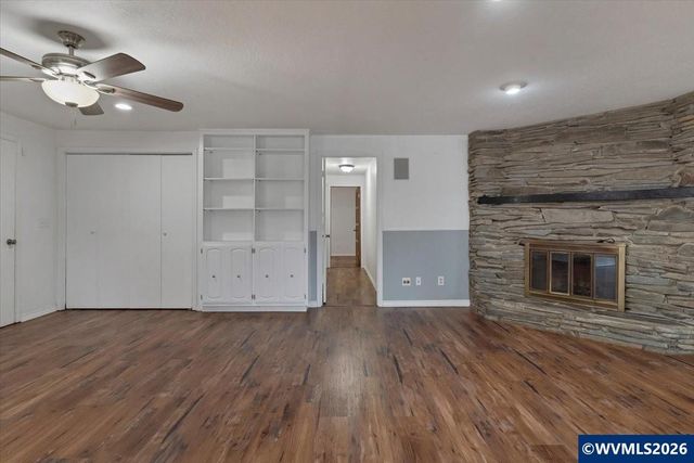 2095 Popcorn Ct NW, Salem, OR 97304