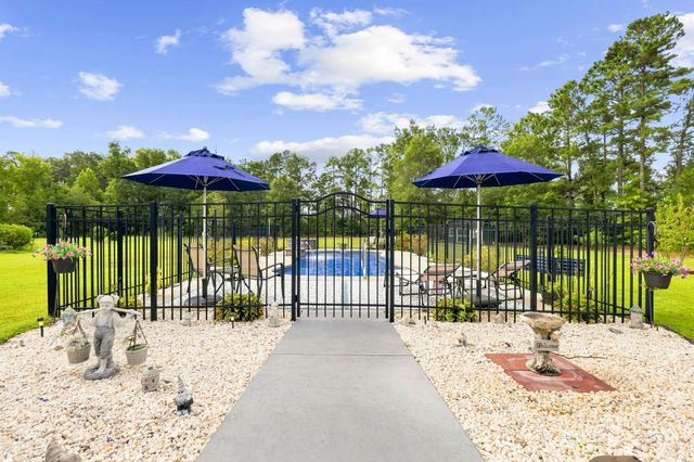 154 Clearwind Ct., Galivants Ferry, SC 29544