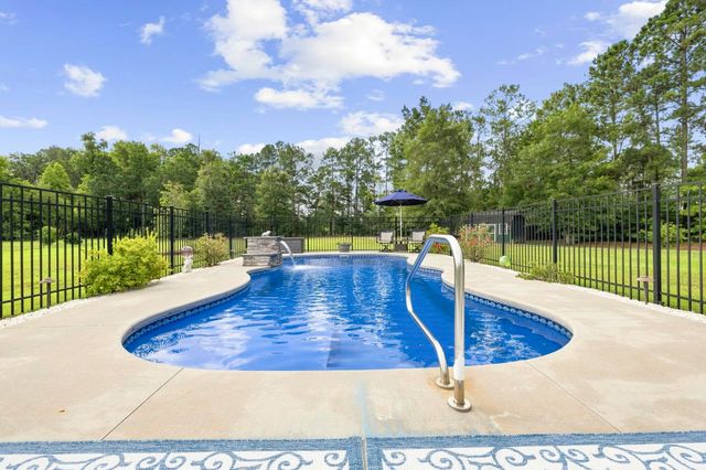 154 Clearwind Ct., Galivants Ferry, SC 29544