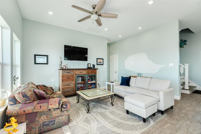 22224 Kennedy Drive, Galveston, TX 77554