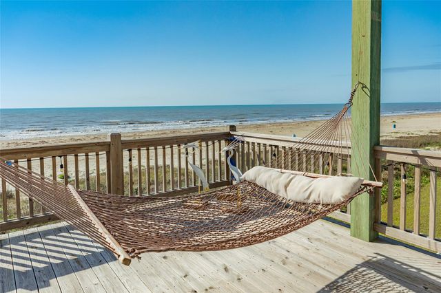 22224 Kennedy Drive, Galveston, TX 77554