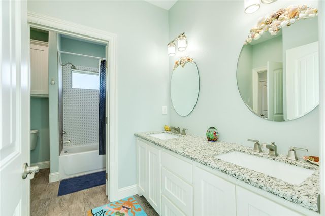 22224 Kennedy Drive, Galveston, TX 77554