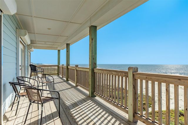 22224 Kennedy Drive, Galveston, TX 77554