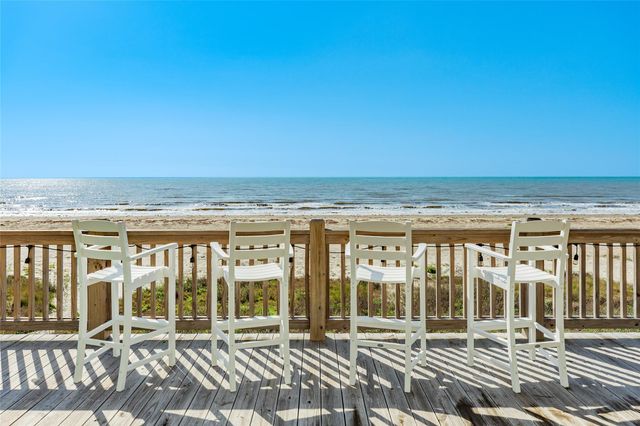 22224 Kennedy Drive, Galveston, TX 77554
