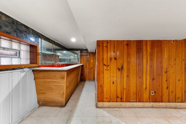 8142 S Yates Boulevard, Chicago, IL 60617