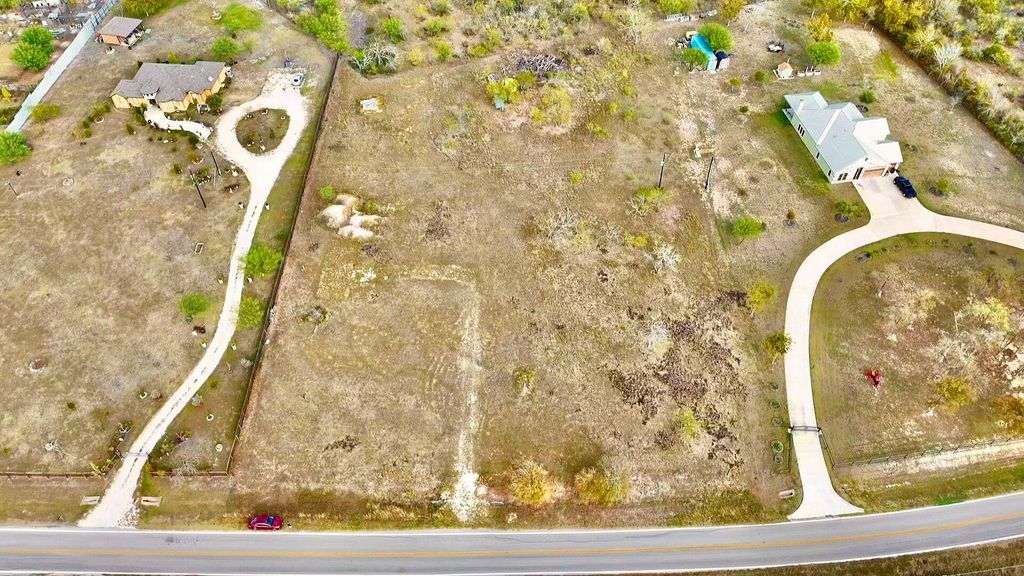 0000 Williamson RD, Buda, TX 78610