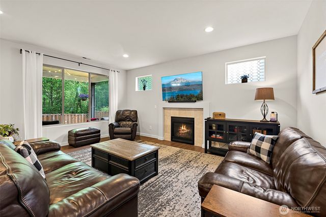 386 Partlon Street, Buckley, WA 98321