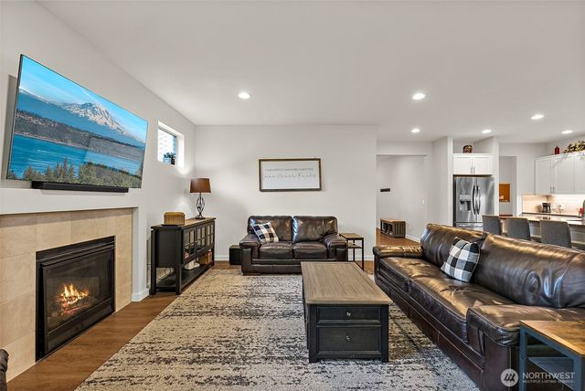 386 Partlon Street, Buckley, WA 98321