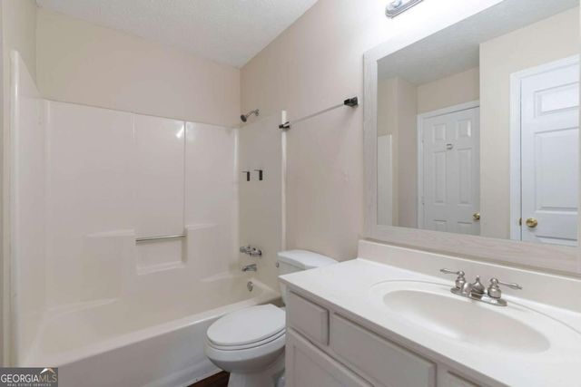 5633 Executive Way, Norcross, GA 30071