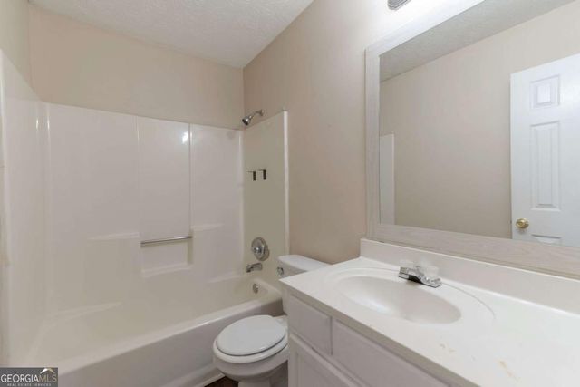 5633 Executive Way, Norcross, GA 30071