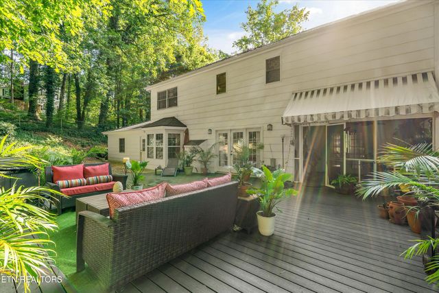 705 Villa Crest Drive, Knoxville, TN 37923