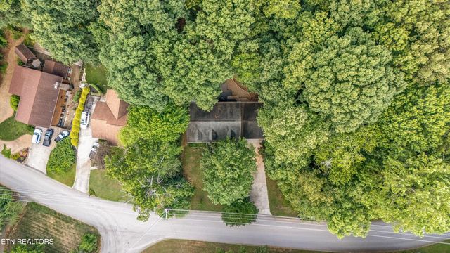 705 Villa Crest Drive, Knoxville, TN 37923
