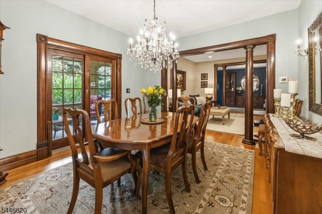 71 Cherry Ln, Ramsey Boro, NJ 07446