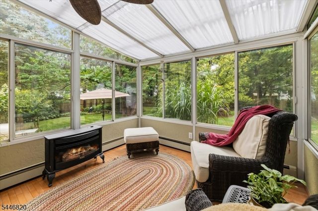 71 Cherry Ln, Ramsey Boro, NJ 07446