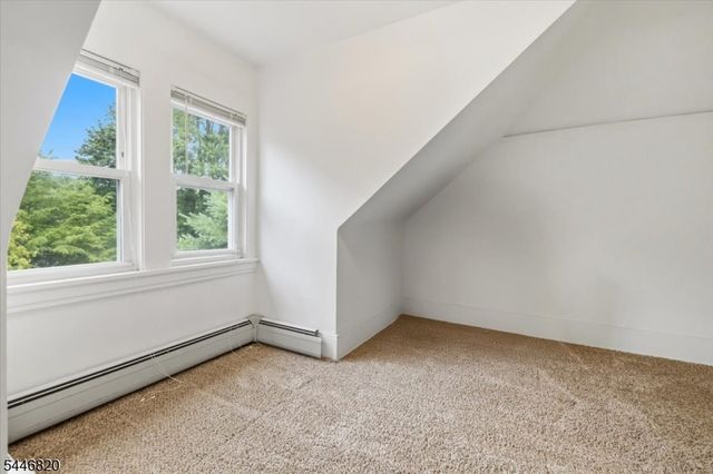71 Cherry Ln, Ramsey Boro, NJ 07446
