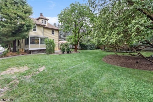 71 Cherry Ln, Ramsey Boro, NJ 07446