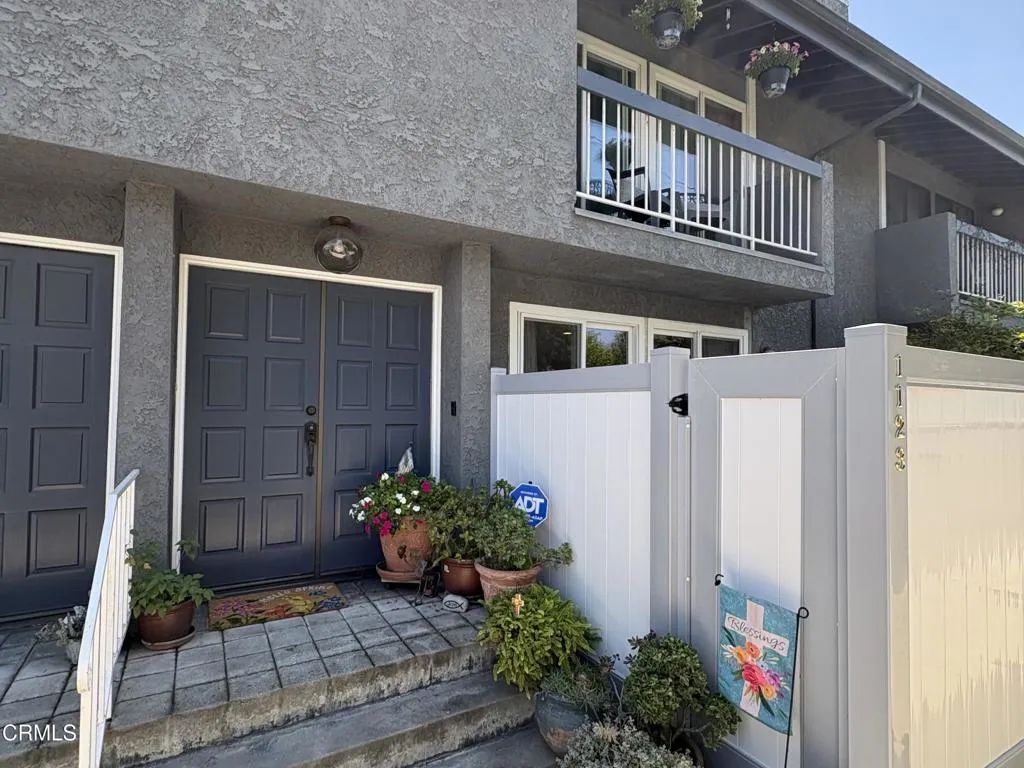 1123 Bradbourne Avenue, Duarte, CA 91010