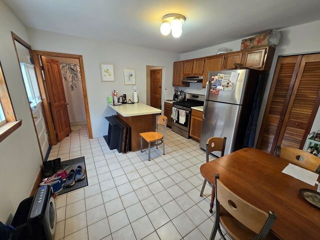 101 Summer St 1, Watertown, MA 02472