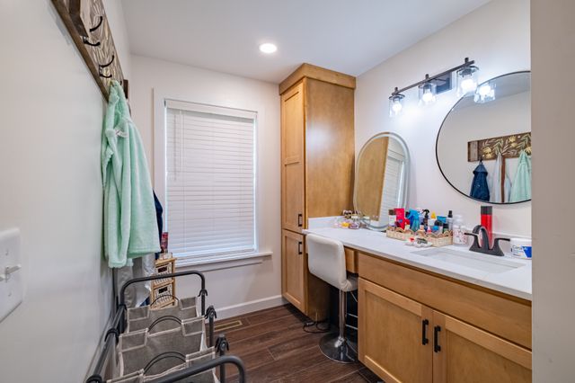 22 Oak Dr, Tracy City, TN 37387