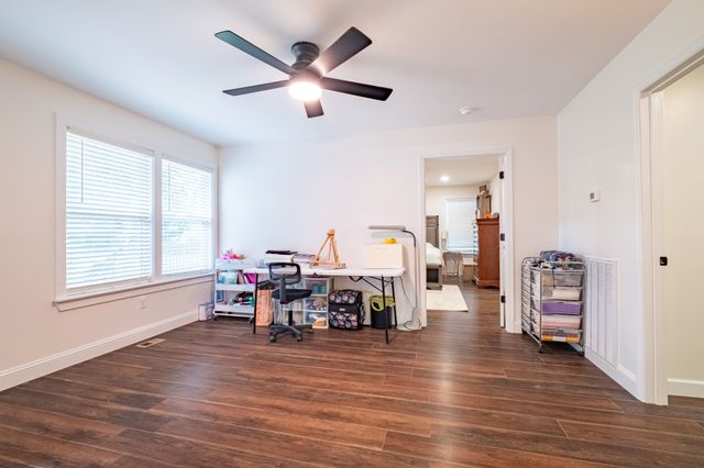 22 Oak Dr, Tracy City, TN 37387