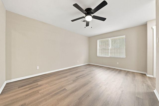 5806 Clarewood Drive A, Houston, TX 77081