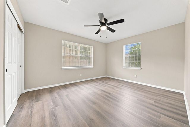 5806 Clarewood Drive A, Houston, TX 77081