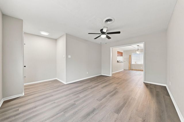 5806 Clarewood Drive A, Houston, TX 77081