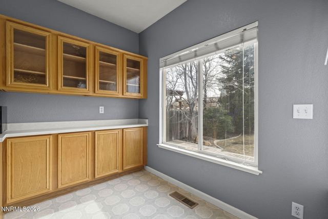 750 W Golden Valley Road, Reno, NV 89506