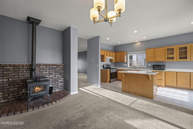 750 W Golden Valley Road, Reno, NV 89506