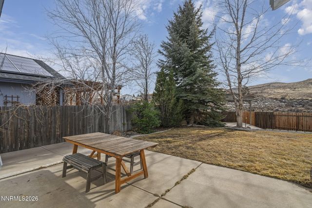 750 W Golden Valley Road, Reno, NV 89506