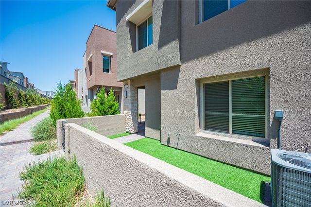 600 North Carriage Hill Drive 1053, Las Vegas, NV 89138