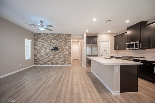 600 North Carriage Hill Drive 1053, Las Vegas, NV 89138