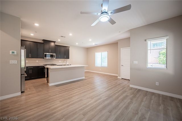 600 North Carriage Hill Drive 1053, Las Vegas, NV 89138