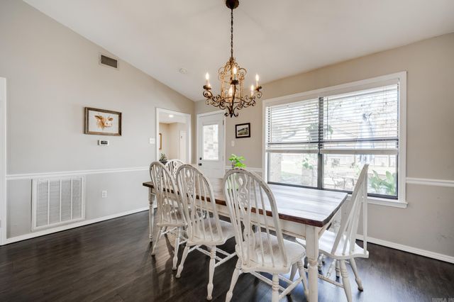 104 Country Club Road, Conway, AR 72034