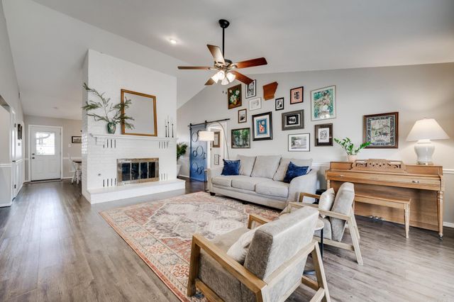 104 Country Club Road, Conway, AR 72034