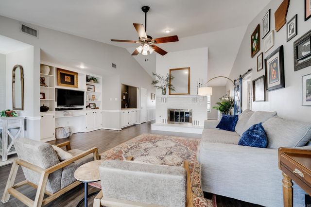 104 Country Club Road, Conway, AR 72034