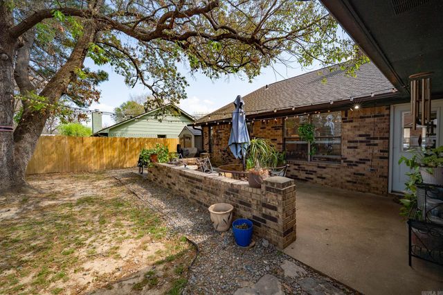 104 Country Club Road, Conway, AR 72034