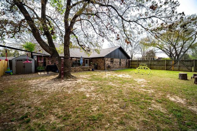 104 Country Club Road, Conway, AR 72034