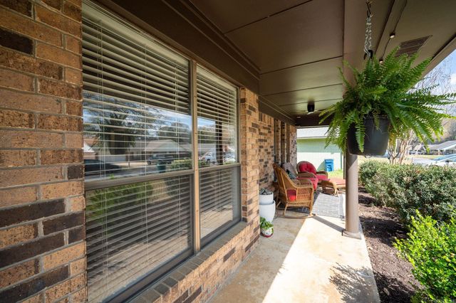 104 Country Club Road, Conway, AR 72034