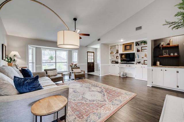 104 Country Club Road, Conway, AR 72034