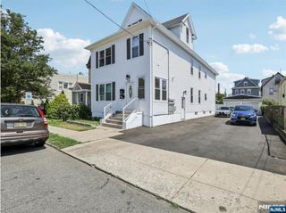 115 Wallington Avenue, Wallington, NJ 07057