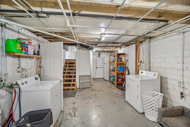 1235 57th Street, Des Moines, IA 50311