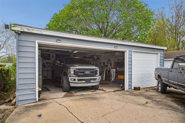 1235 57th Street, Des Moines, IA 50311