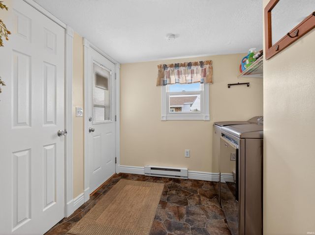 3679 S Hoosier Hwy Crossing, Bluffton, IN 46714