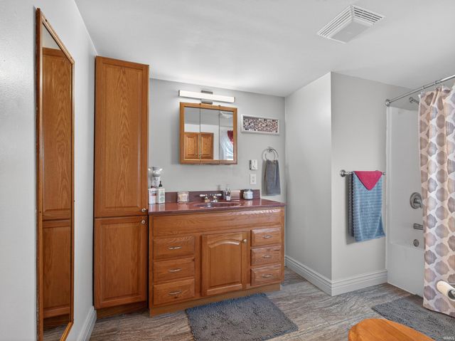 3679 S Hoosier Hwy Crossing, Bluffton, IN 46714