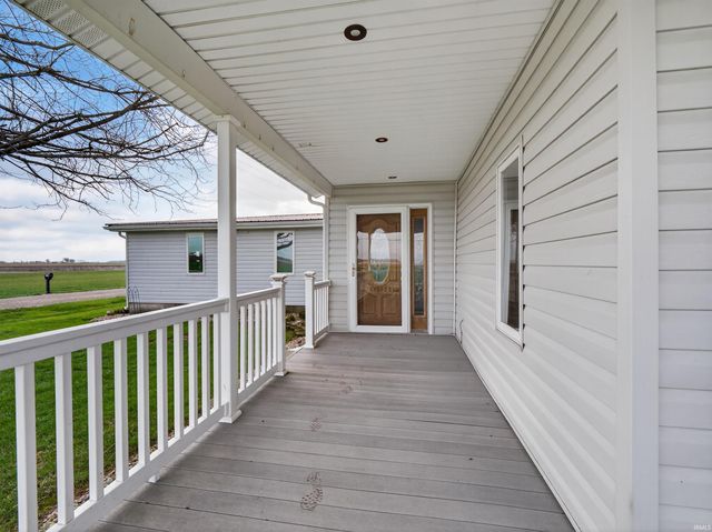 3679 S Hoosier Hwy Crossing, Bluffton, IN 46714