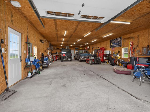 3679 S Hoosier Hwy Crossing, Bluffton, IN 46714