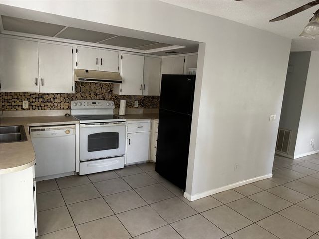 2355 19th Avenue, Vero Beach, FL 32960