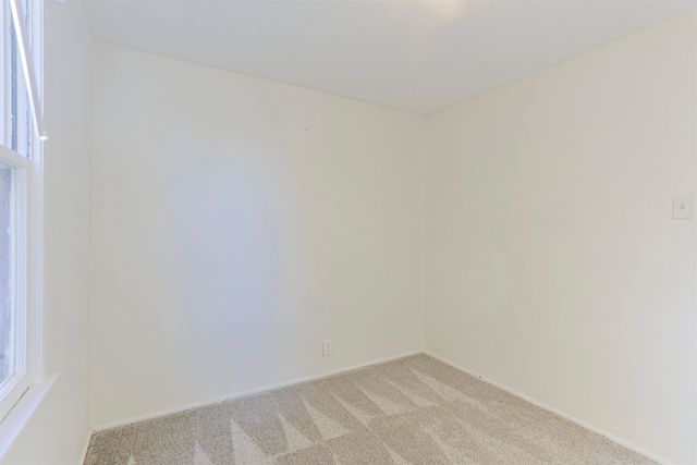 2423 Woodmont Drive, South Bend, IN 46614